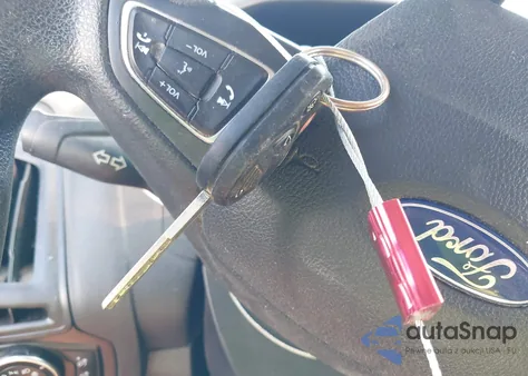 2016 Ford Focus S from USA, damaged, VIN 1FADP3E21GL288389